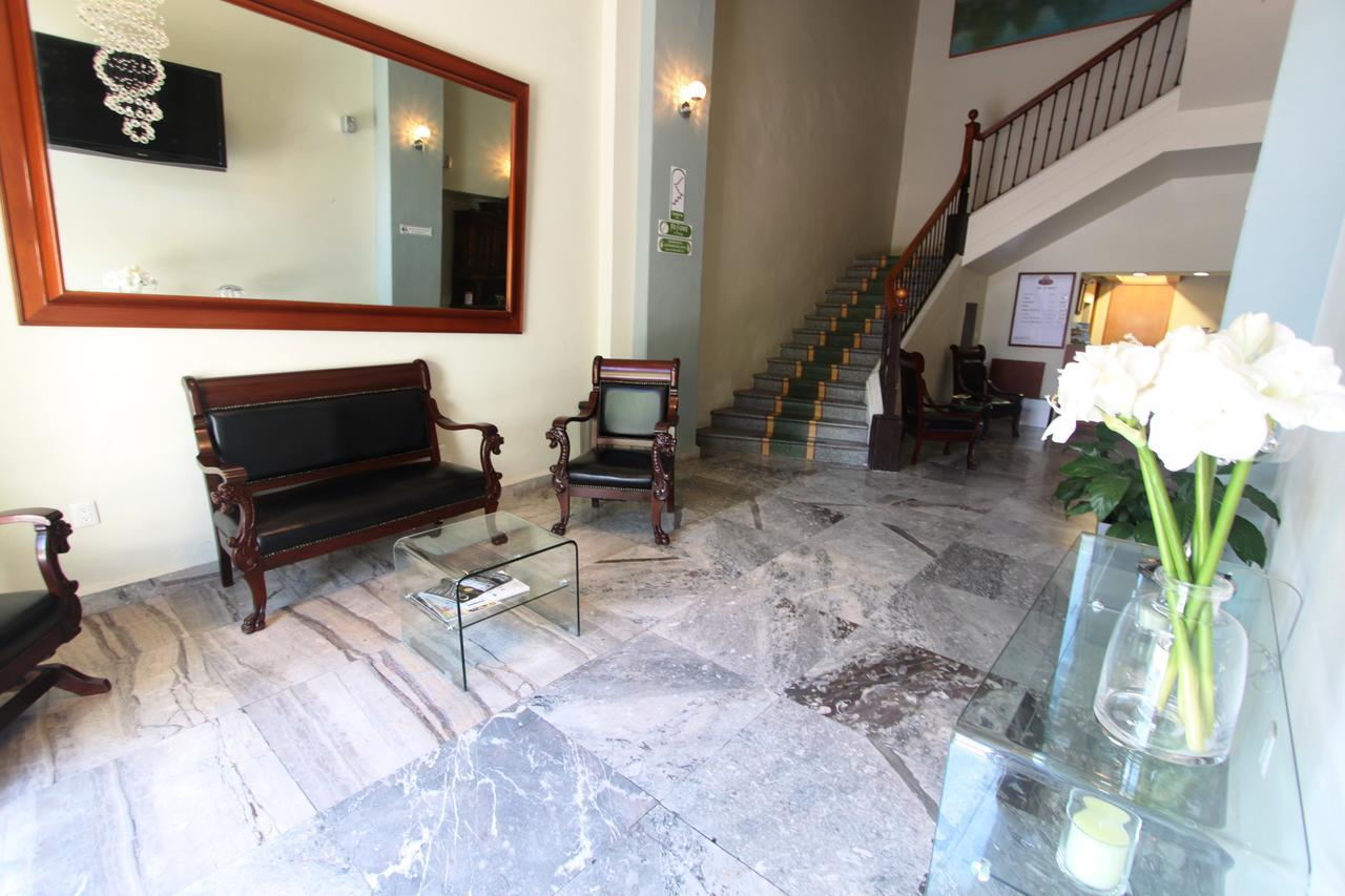 Hotel Plaza Queretaro Ngoại thất bức ảnh